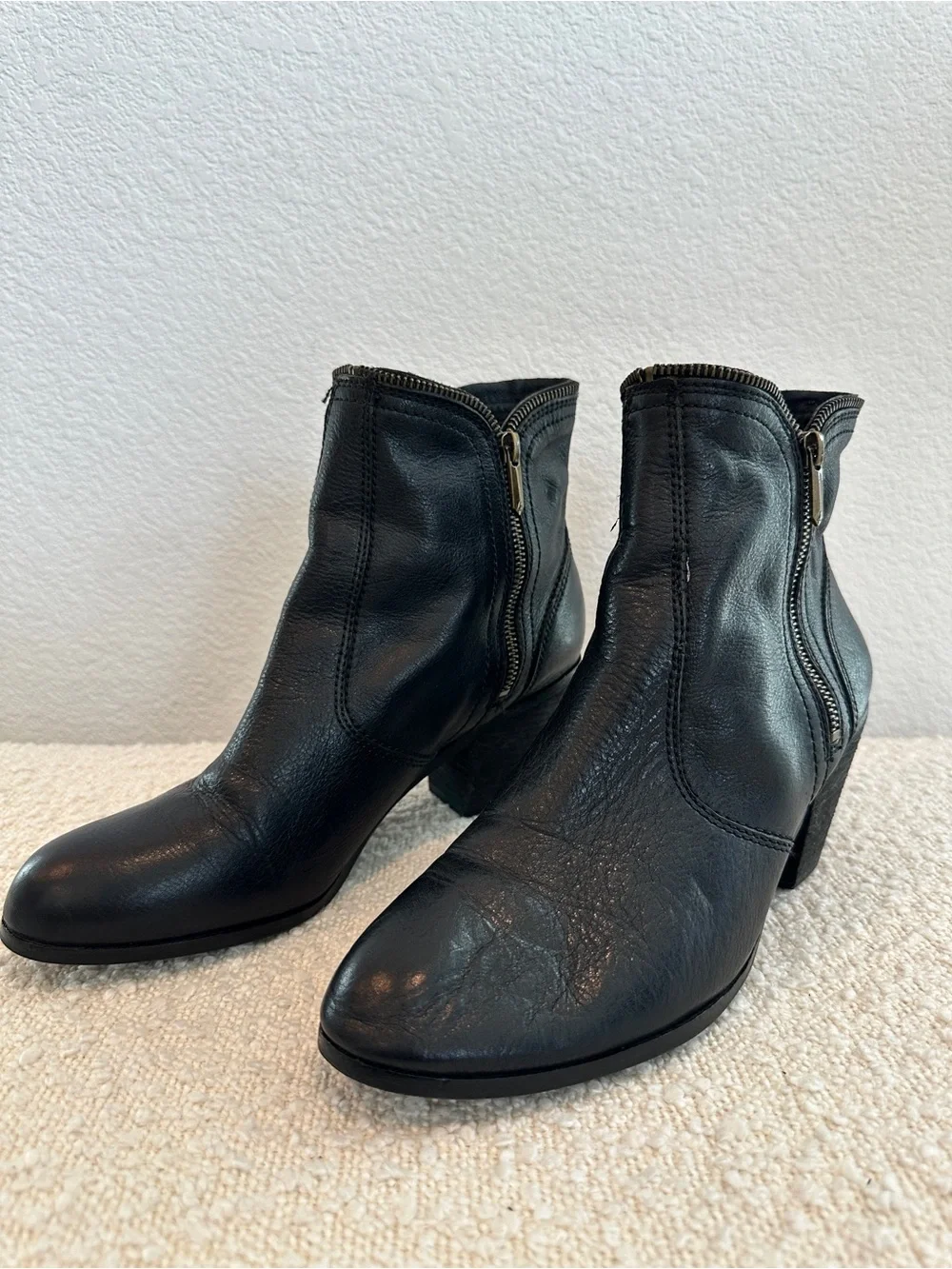 Sam Edelman Black Leather Ankle Boots – Women’s Size 11